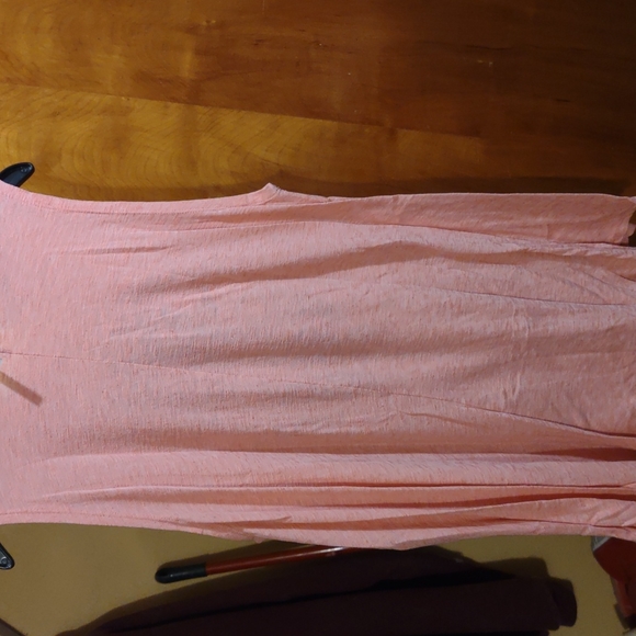 Sleeveless Top - Picture 2 of 2